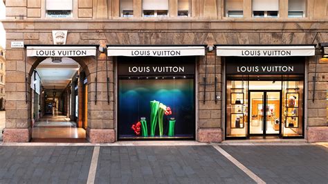 negozio louis vuitton padova telefono|I negozi Louis Vuitton in Italia e nel mondo .